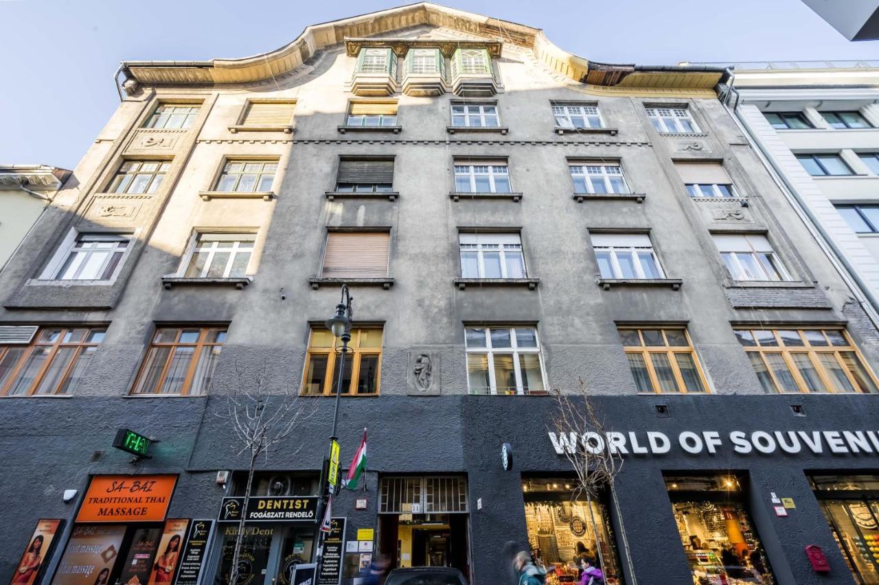 Bpr Sirius Suite With A/C Budapest Exteriör bild