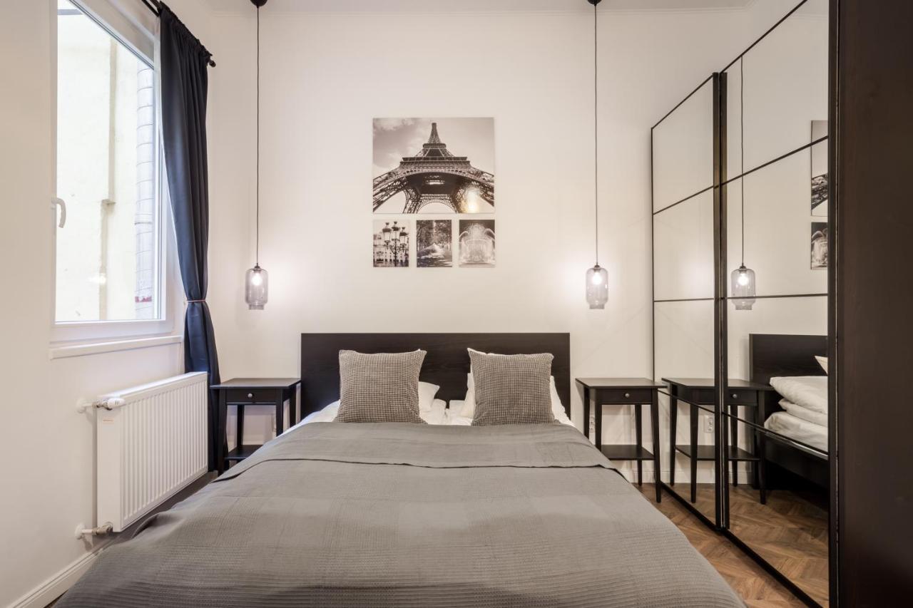 Bpr Sirius Suite With A/C Budapest Exteriör bild